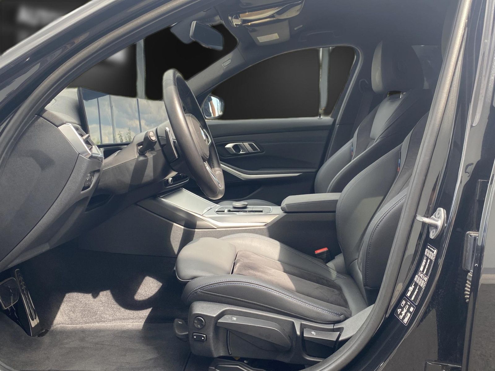 BMW 320 d xD M Sport - Samsaru's Car Outlet