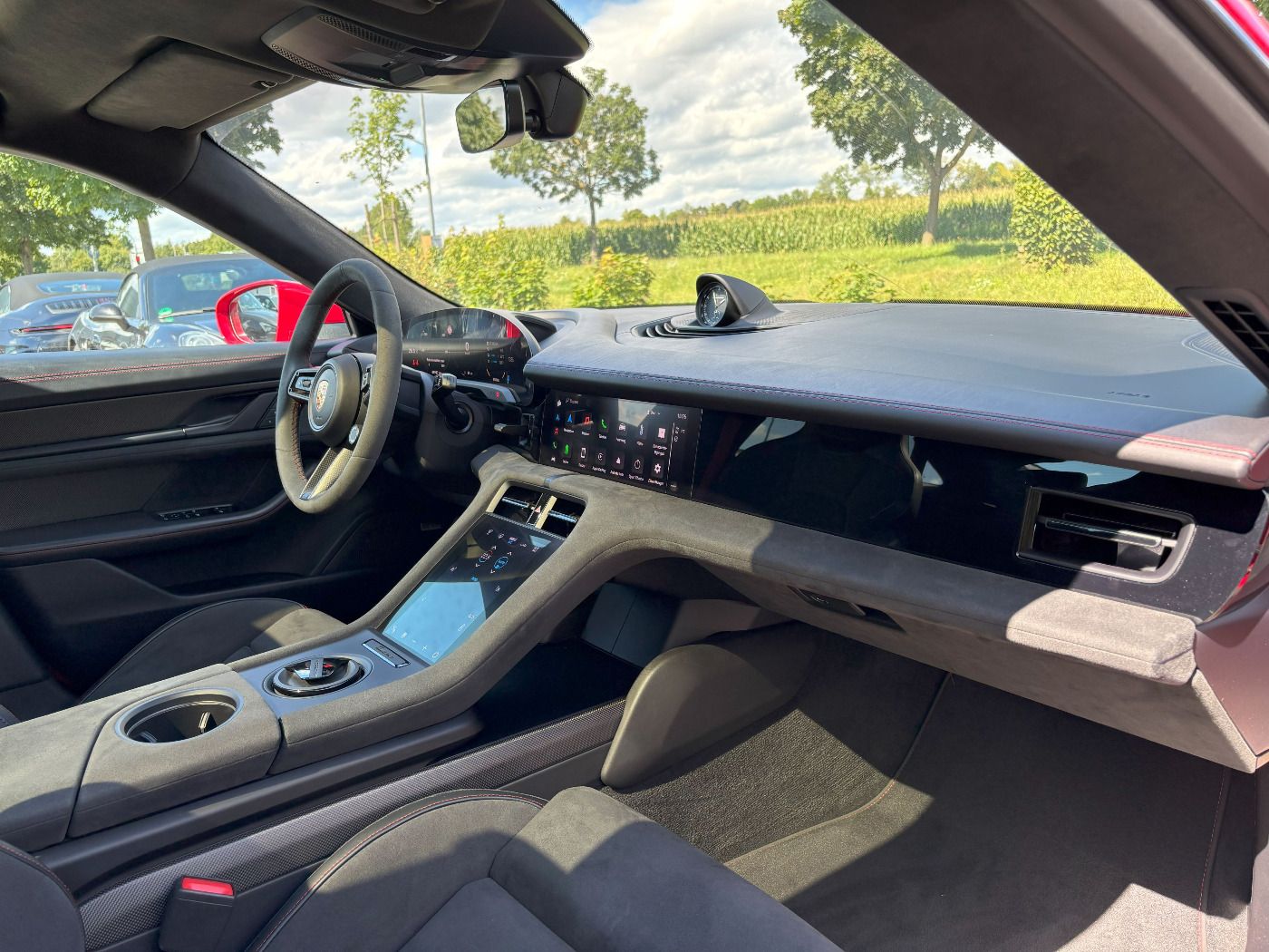 Porsche Taycan GTS | Panoramadach mit Sunshine Control |