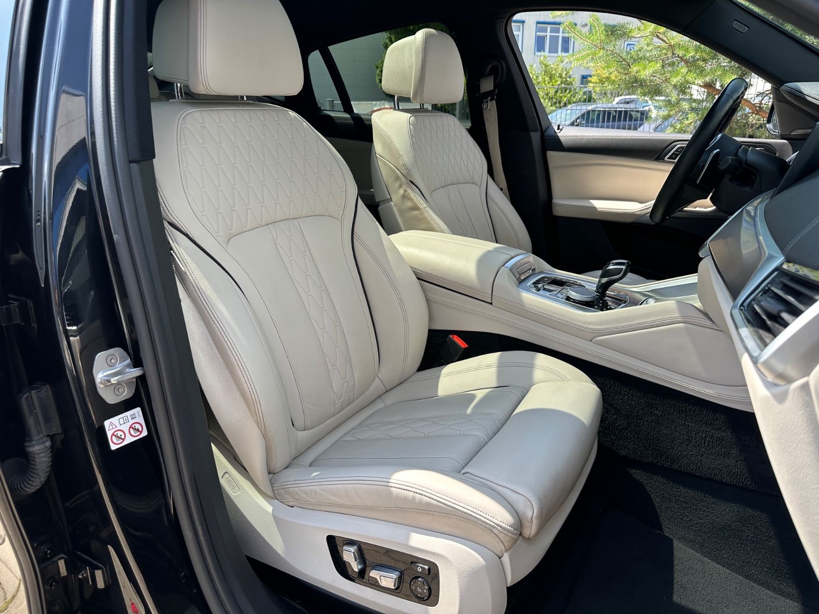 BMW X6 xDrive30d M Sport - Samsaru's Car Outlet