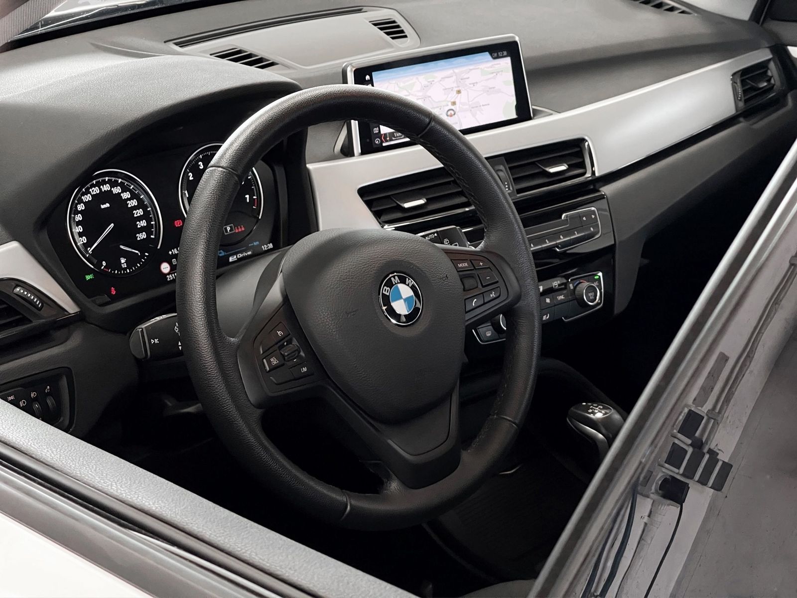 BMW X1 xDrive25e - Samsaru's Car Outlet