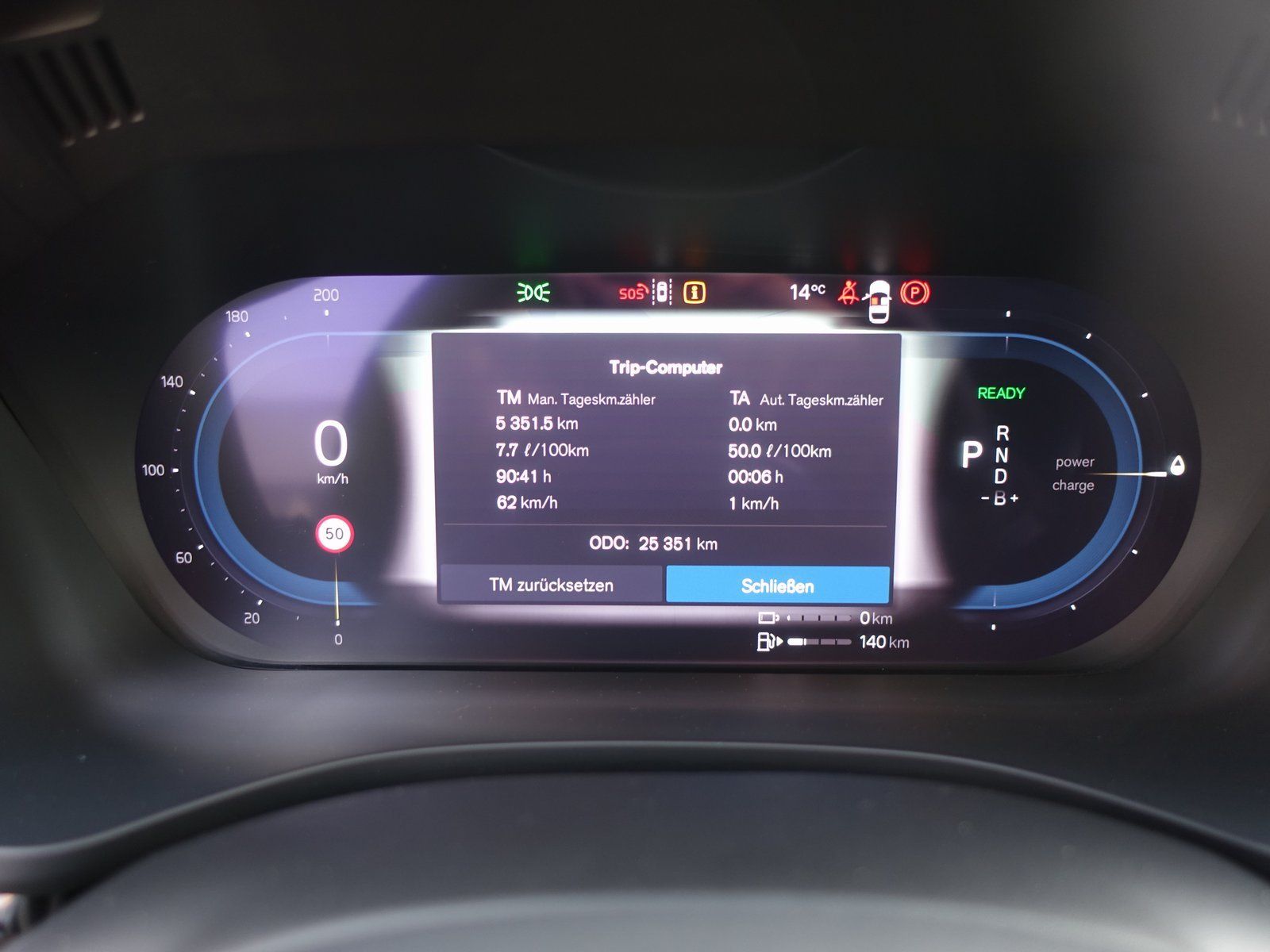 Volvo XC60 Black Edition Ultra T8 AWD/Massage/B&W/AHK