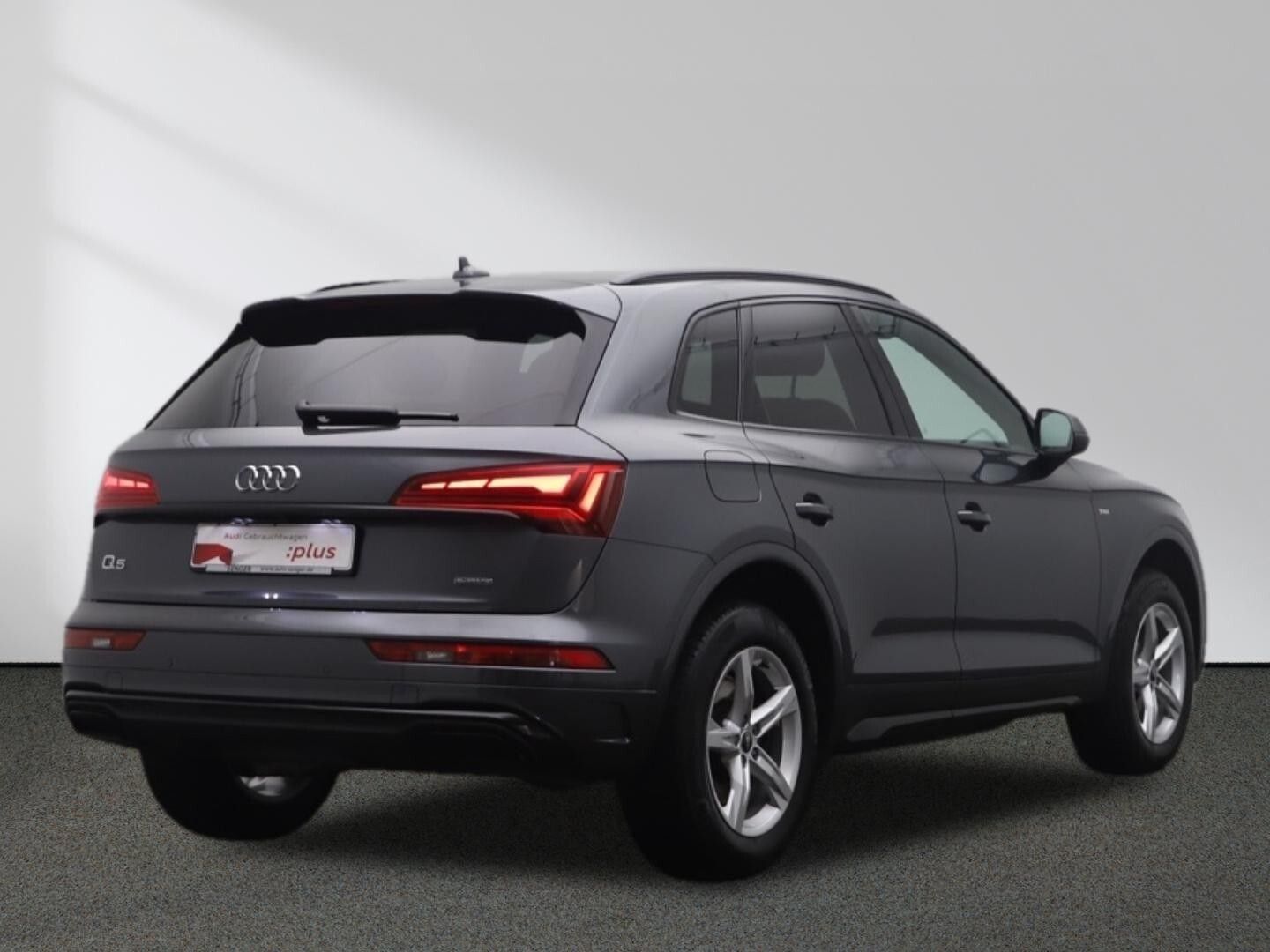 Audi Q5 S line 40 TDI quattro - Samsaru's Car Outlet