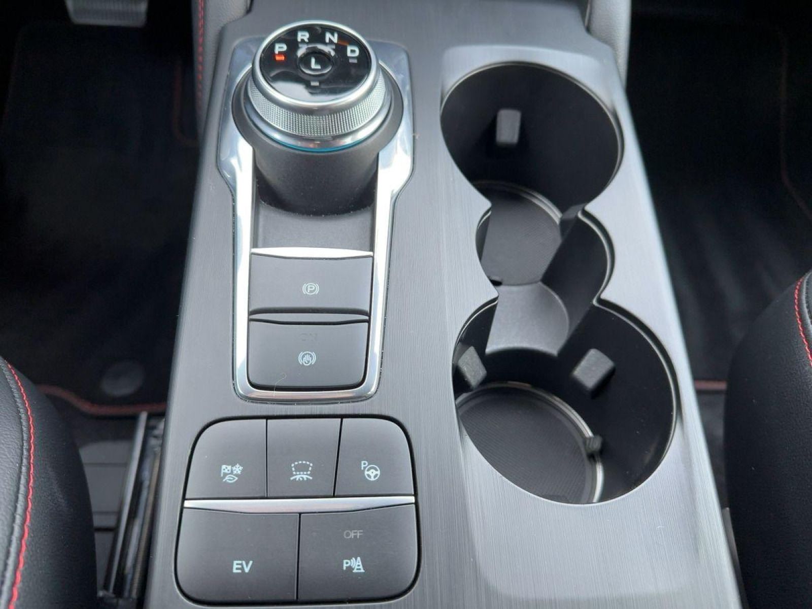 Ford KUGA ST-Line X - Samsaru's Car Outlet