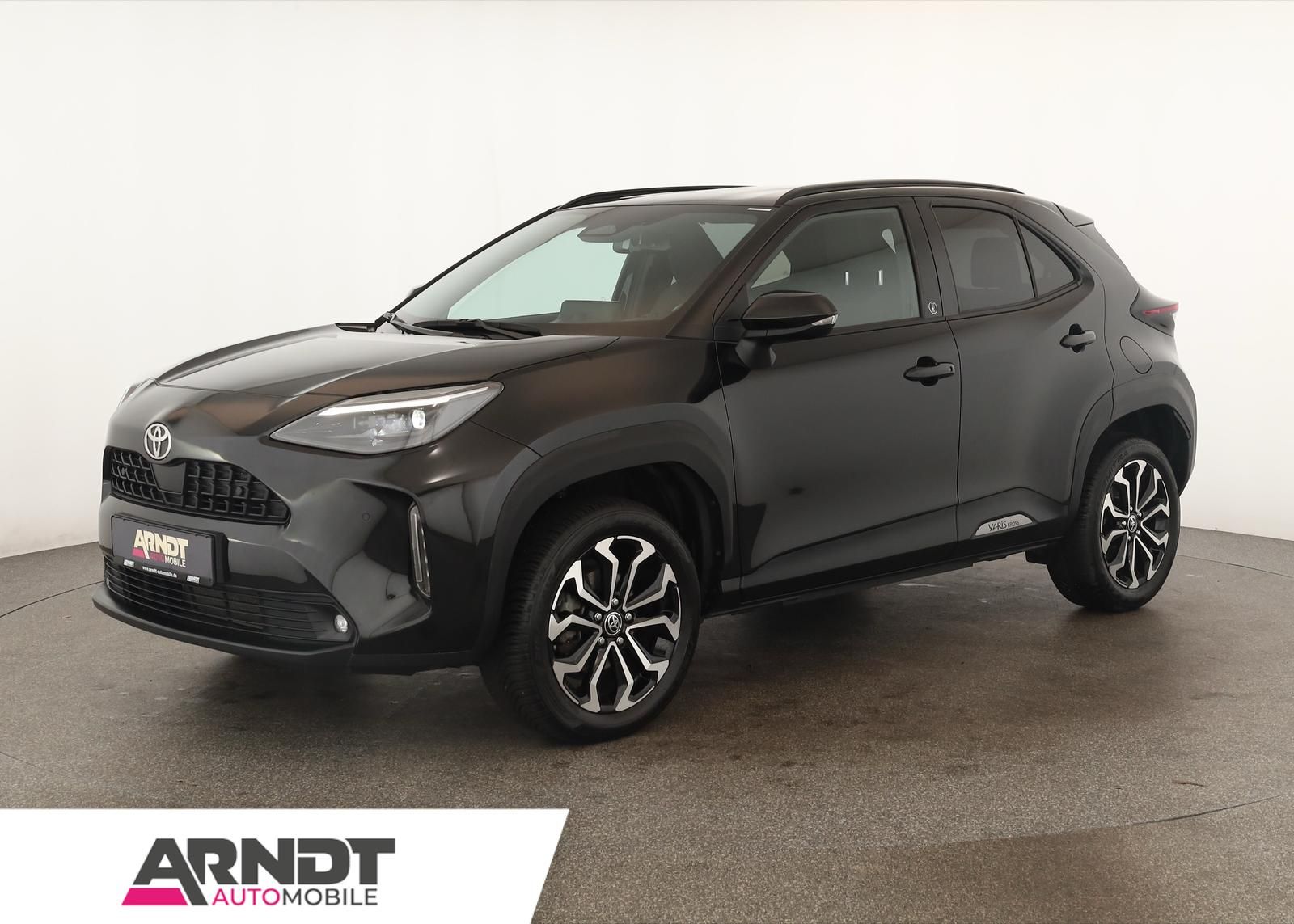 Toyota Yaris Cross CVT Team D LED Navi SHZ iACC Kam 17"