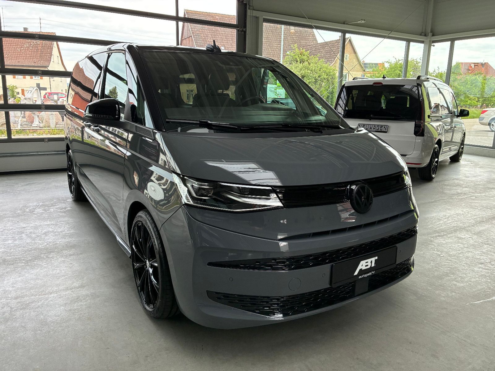 Volkswagen T7 Multivan Hybrid 4Mo Edition LÜ ABT 273PS+20"