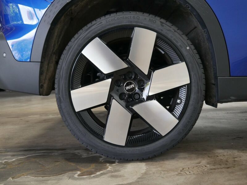 MINI Countryman S ALL4 Favoured Trim - Samsaru's Car Outlet