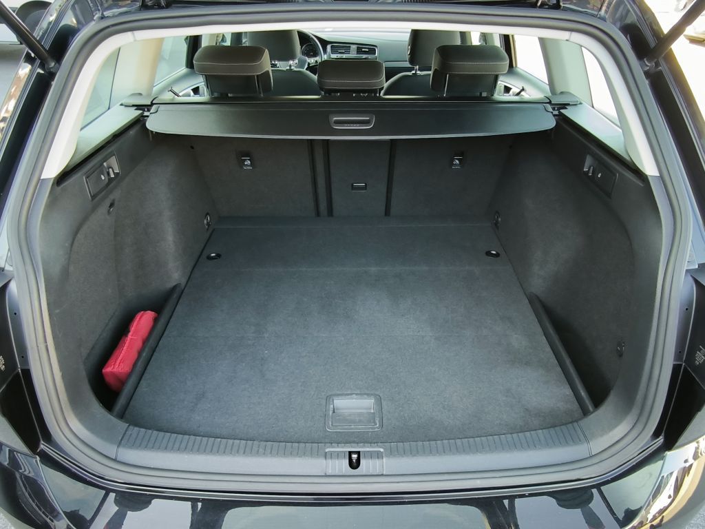 Volkswagen Golf Variant 2.0 TDI DSG Comfortline - Samsaru's Car Outlet