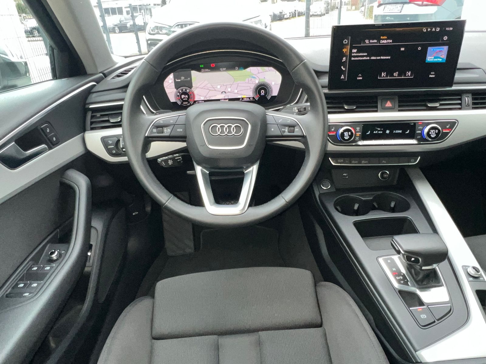 Audi A4 Avant 40 S line - Samsaru's Car Outlet