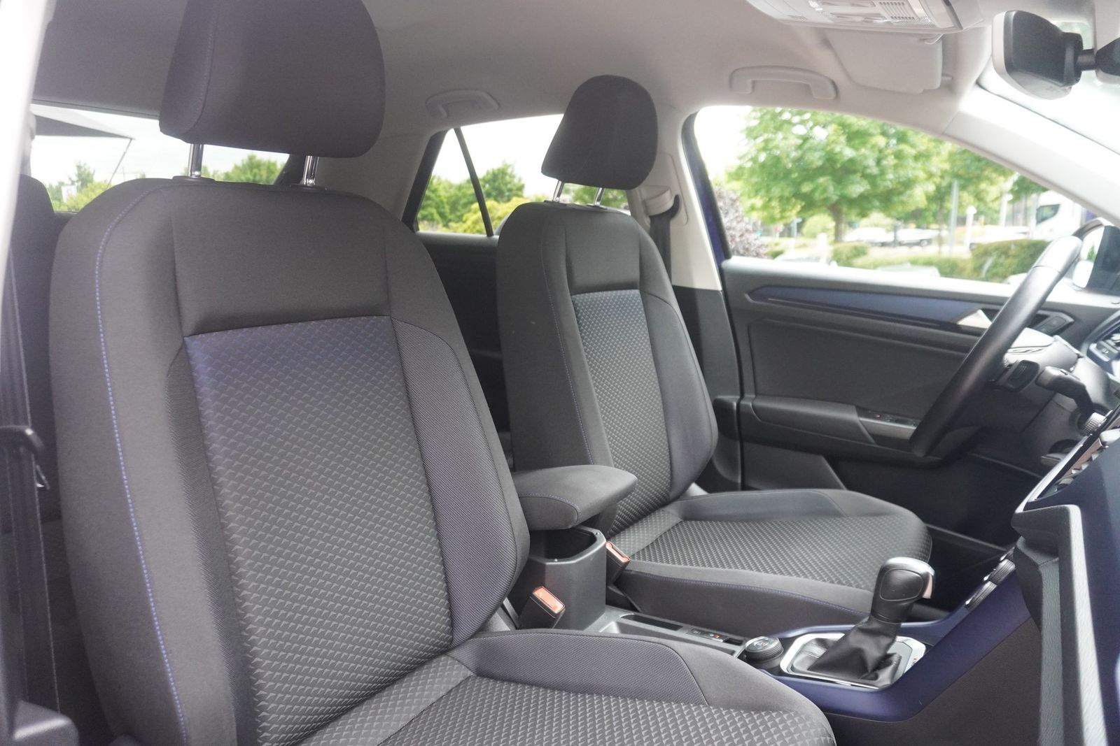 Volkswagen T-Roc 2.0 TDI R-Line 4M DSG - Samsaru's Car Outlet
