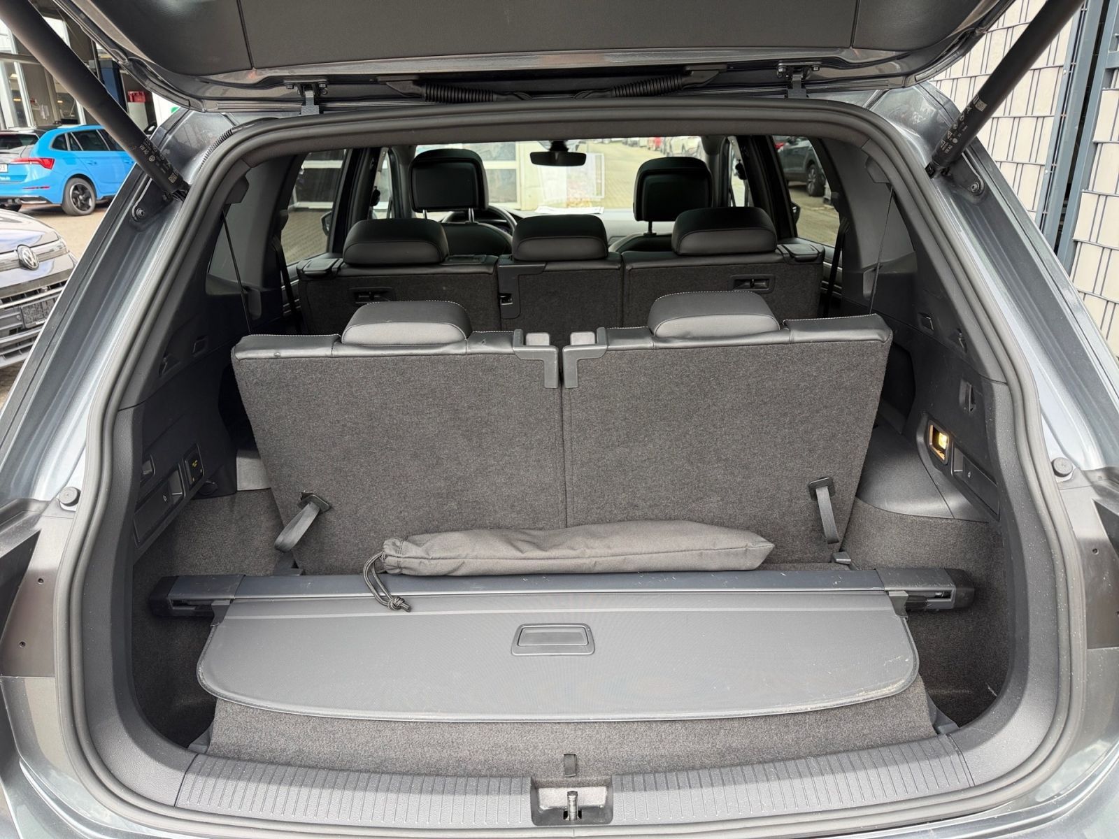 Volkswagen Tiguan Allspace 2.0 TDI DSG R-Line 4Motion Navi