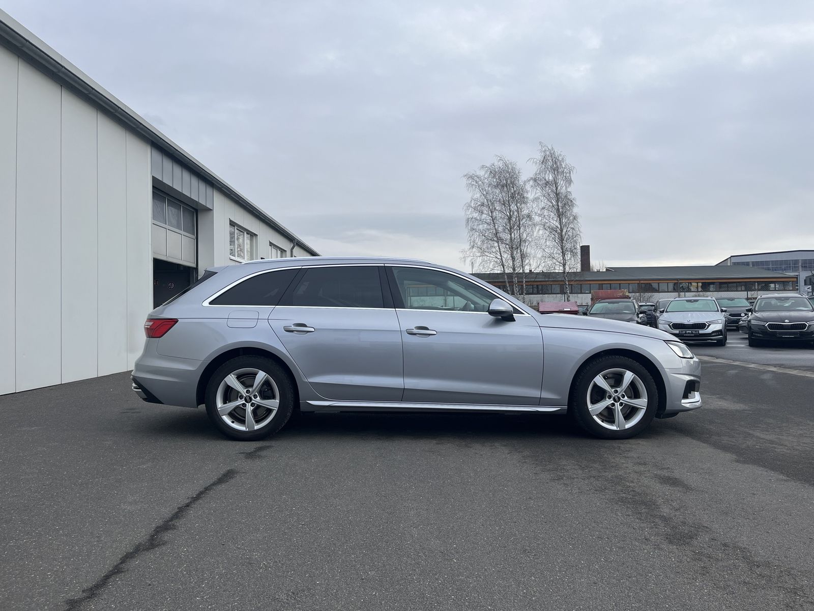 Audi A4 Avant 35 2.0 TDI S tronic advanced - Samsaru's Car Outlet