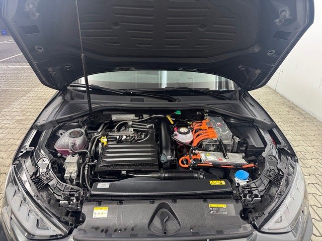 Audi A3 Sportback 40 TFSI e S line BUSINESSP RFK HUD