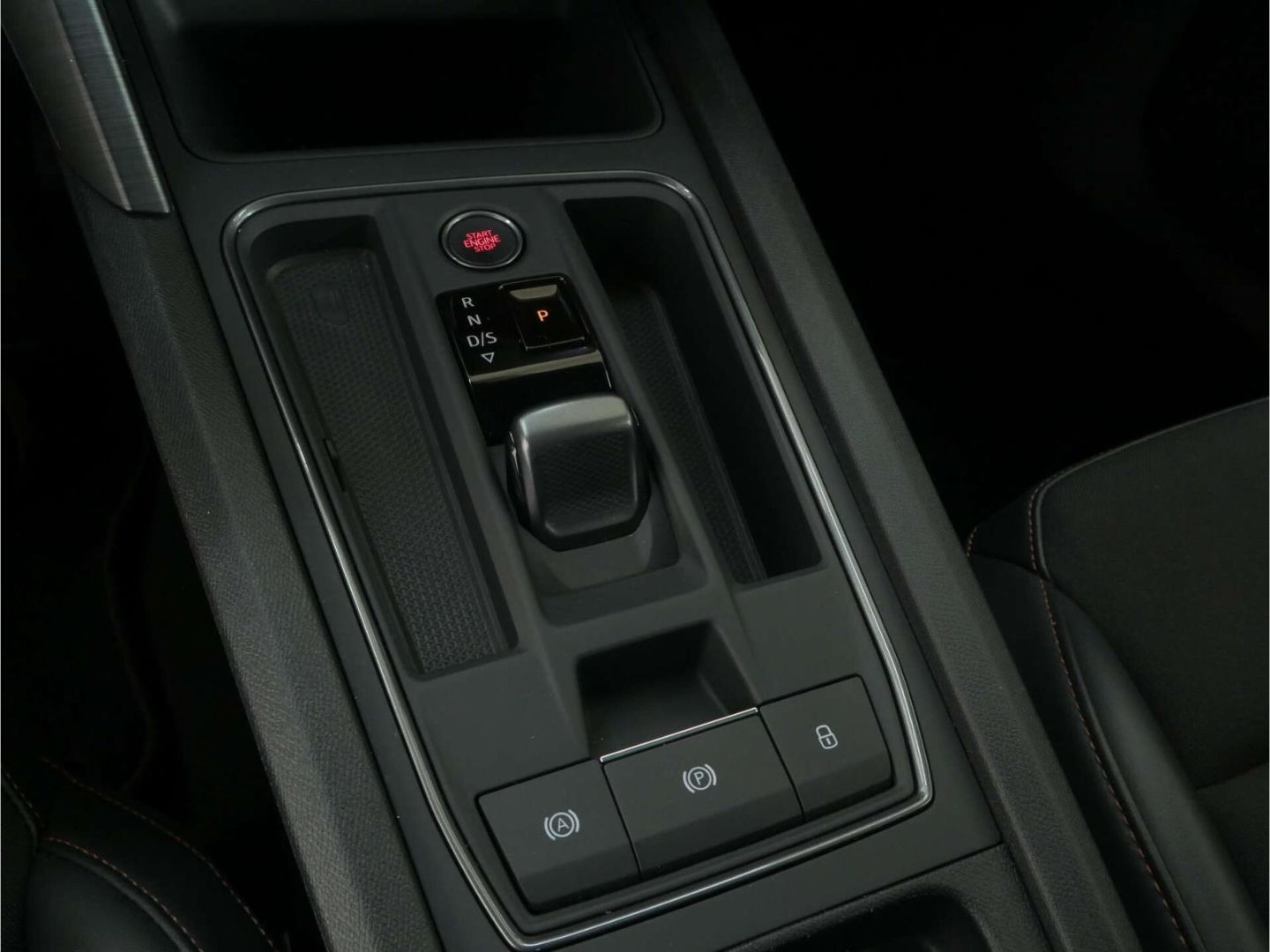 Cupra Formentor 1.4 DSG e-Hybrid AHK/P-Dach/NAV/RFK/SH