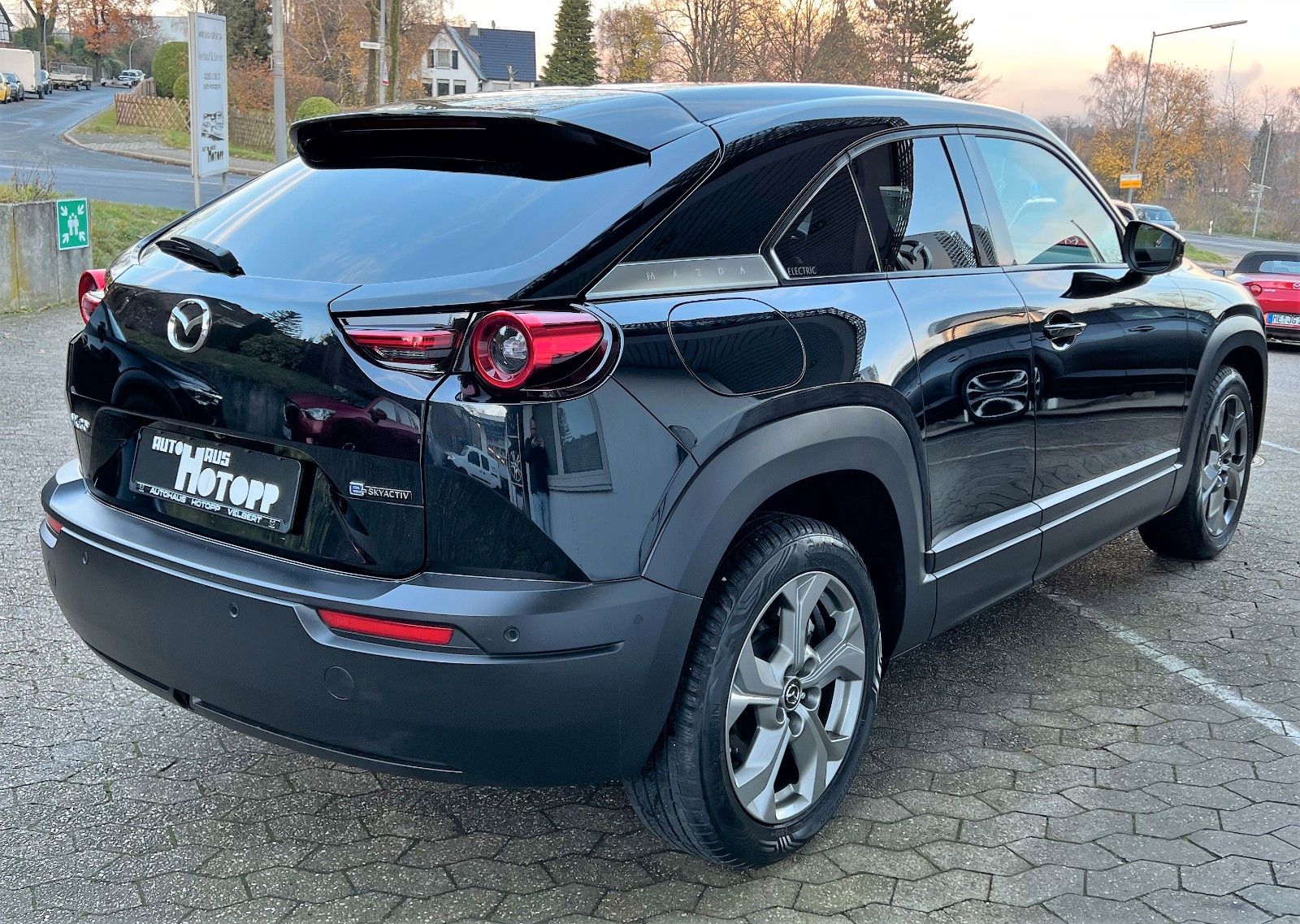 Mazda MX-30 EV Premium-P/Komfort-P/360°/BOSE/ACC/SHZ