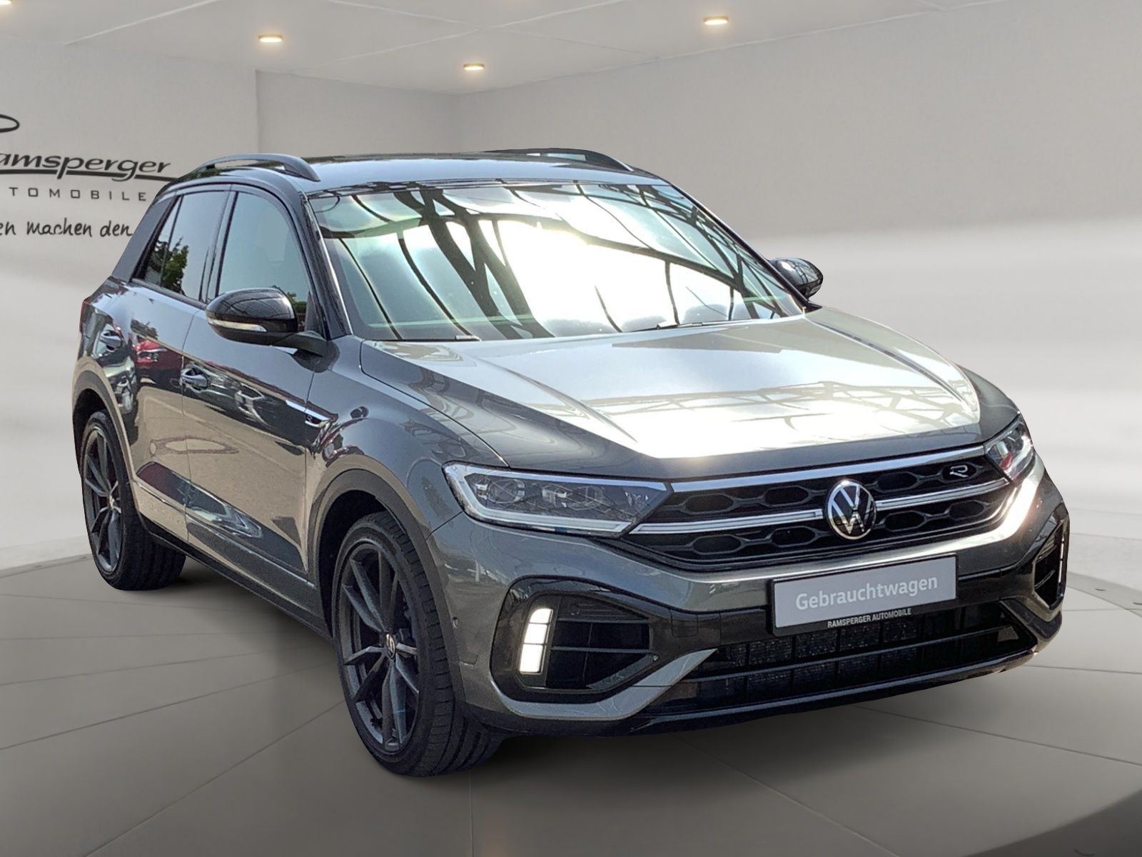 Volkswagen T-Roc 2.0 TSI DSG R 4M - Samsaru's Car Outlet