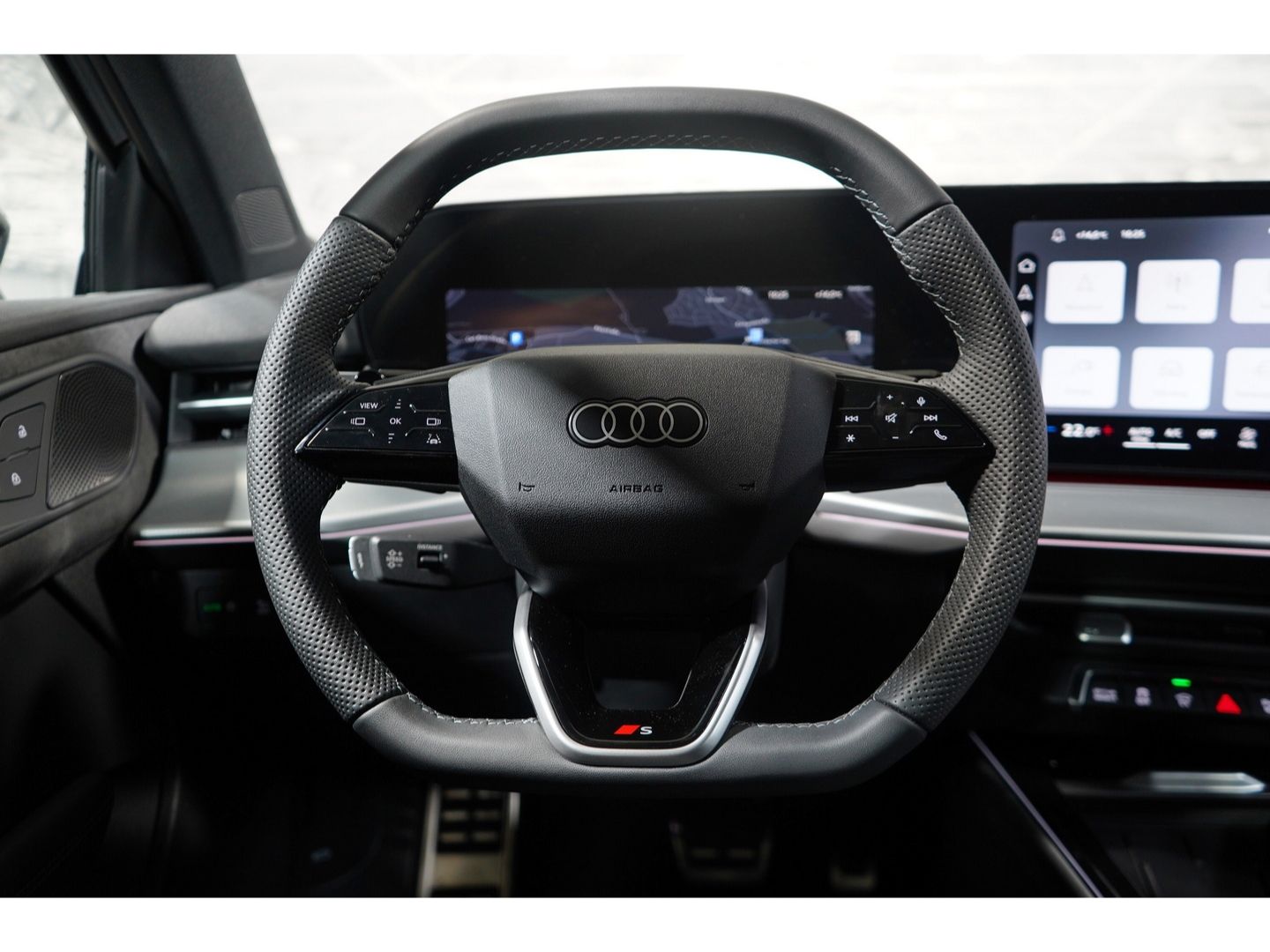 Audi Q3 SUV e-hybrid Tech Plus S line ACC 19-Zoll KAM