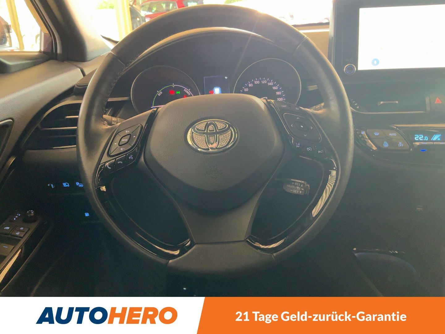 Toyota C-HR 1.8 Hybrid Team - Samsaru's Car Outlet