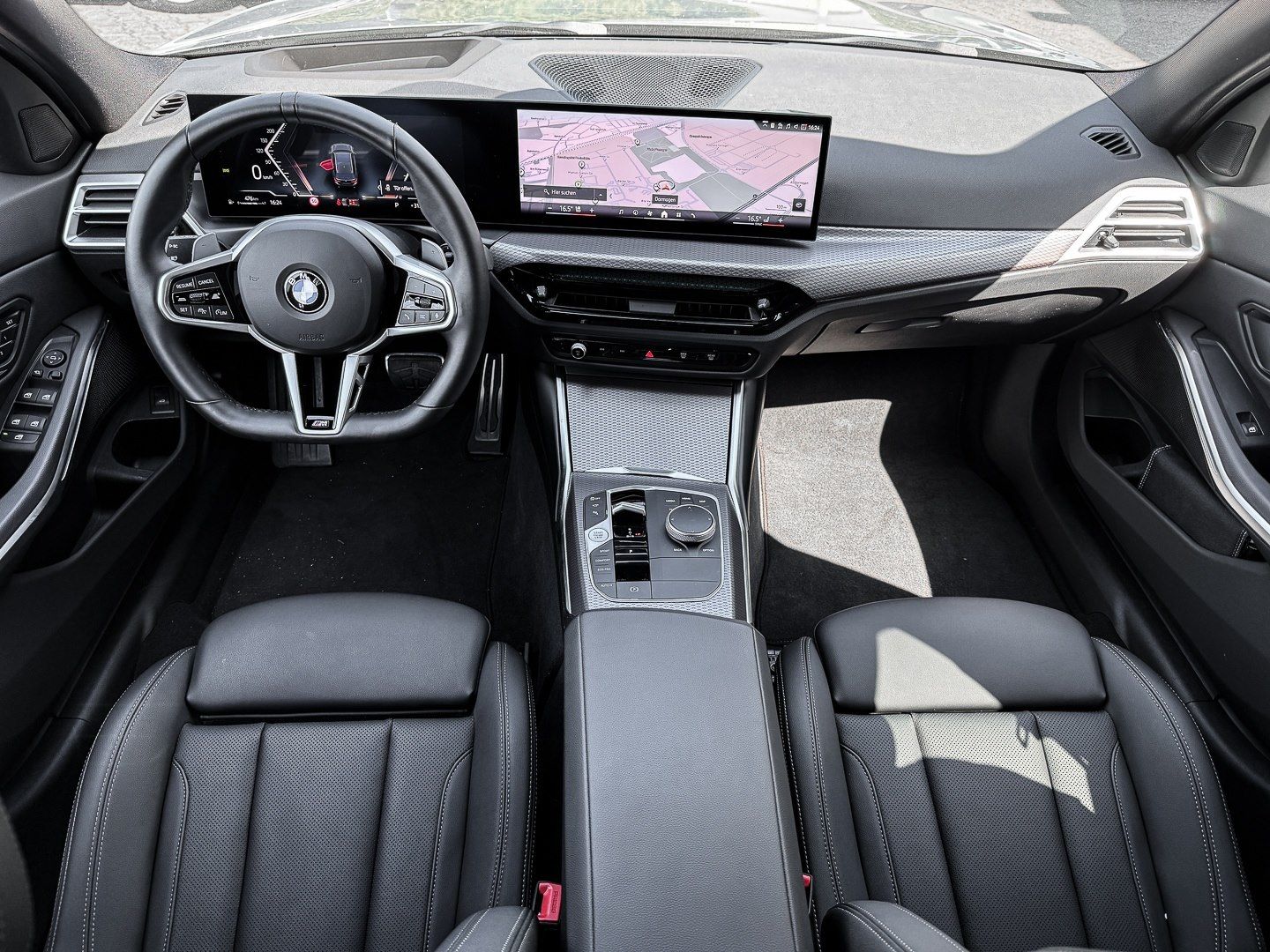 BMW 330d xDrive M-Sport AHK PANO DA PA+ 360 ACC