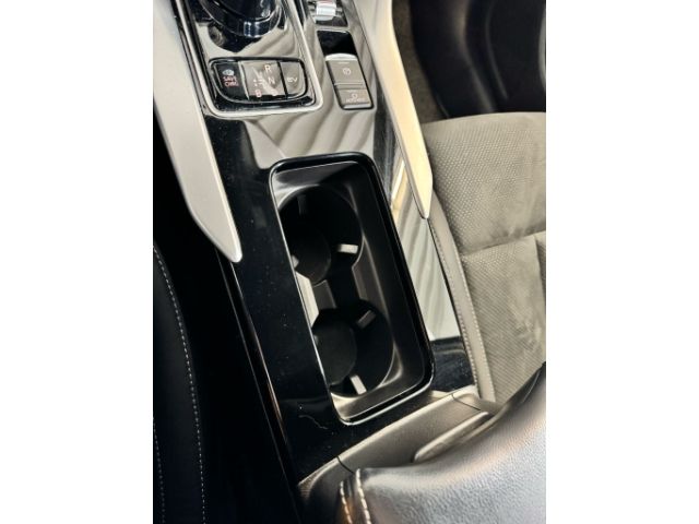 Mitsubishi Eclipse Cross Mitsubishi Plug-In Hybrid Plus MJ2