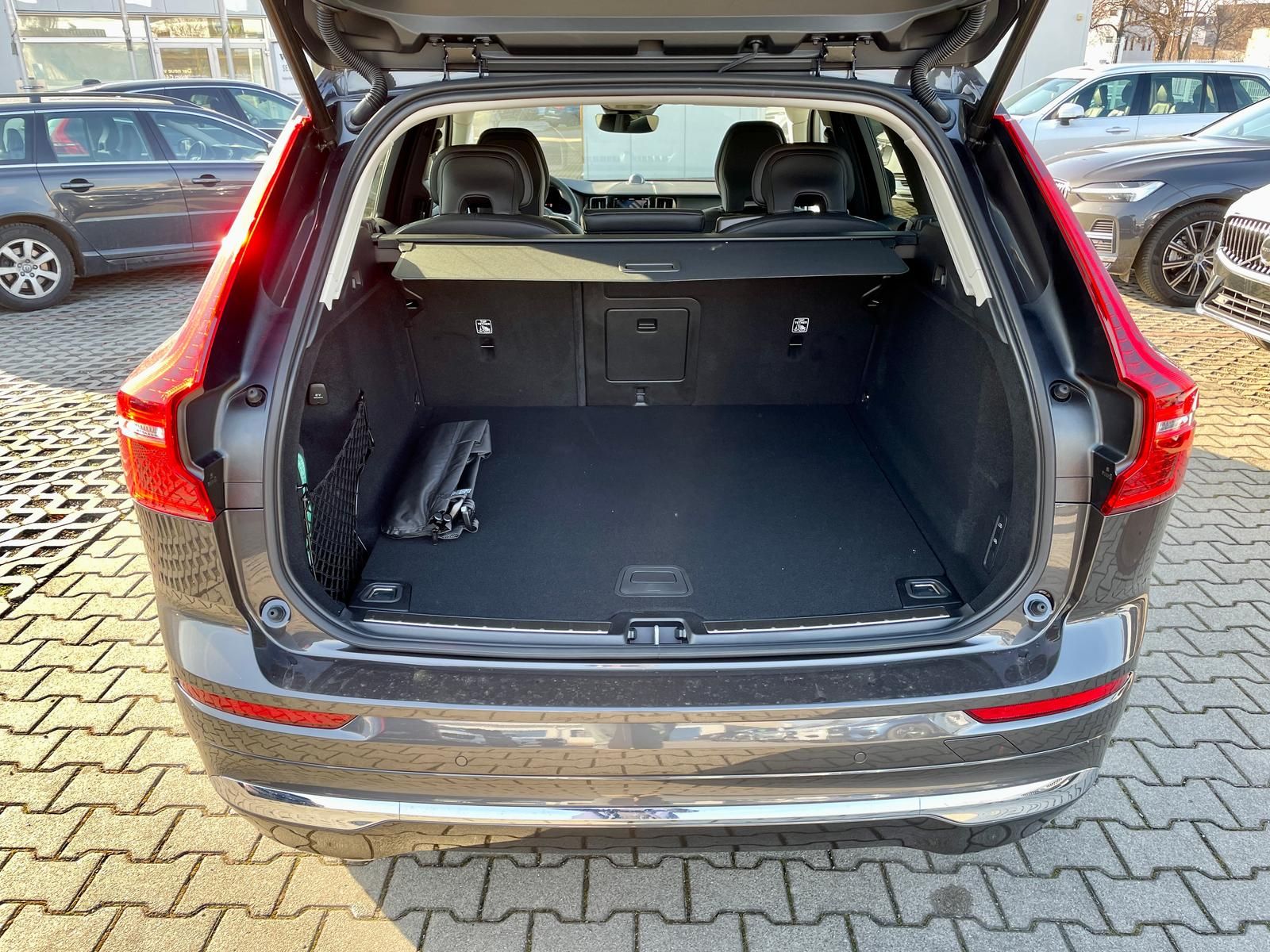 Volvo XC60 B5 AWD Ultimate Bright 360° ACC B&W HUD LHZ