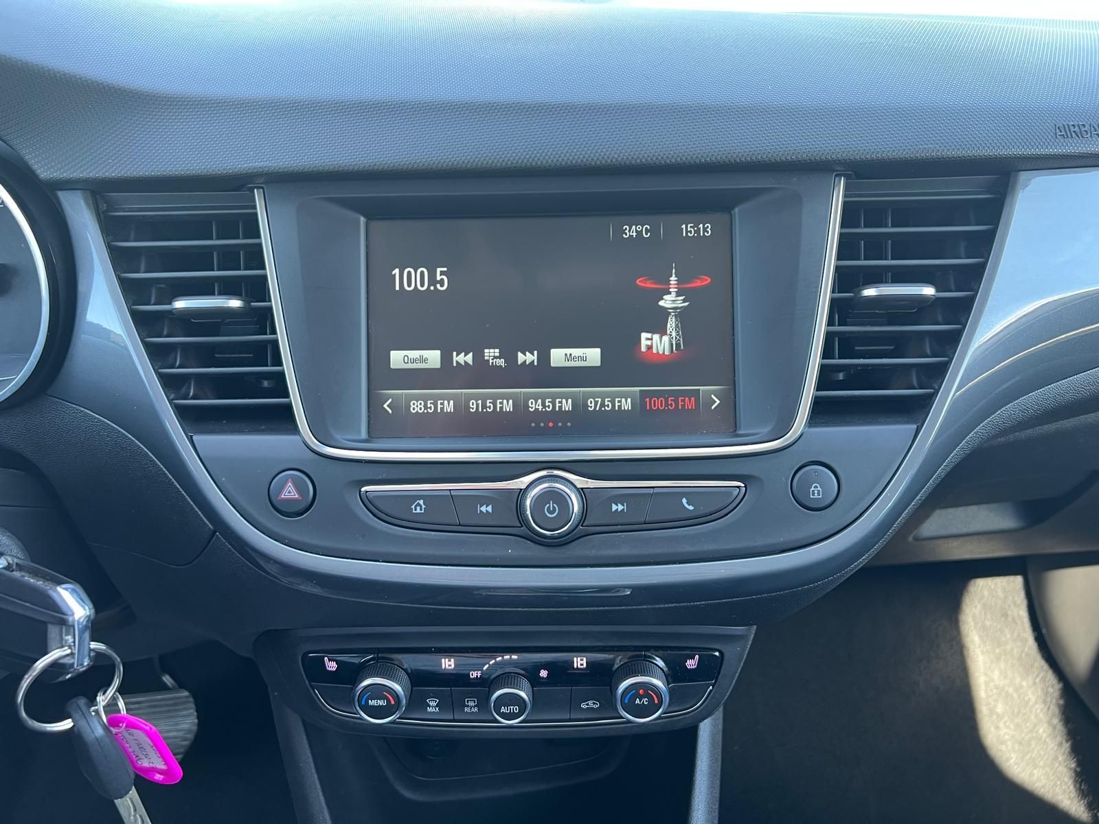 Opel Crossland 1.5 D Elegance - Samsaru's Car Outlet