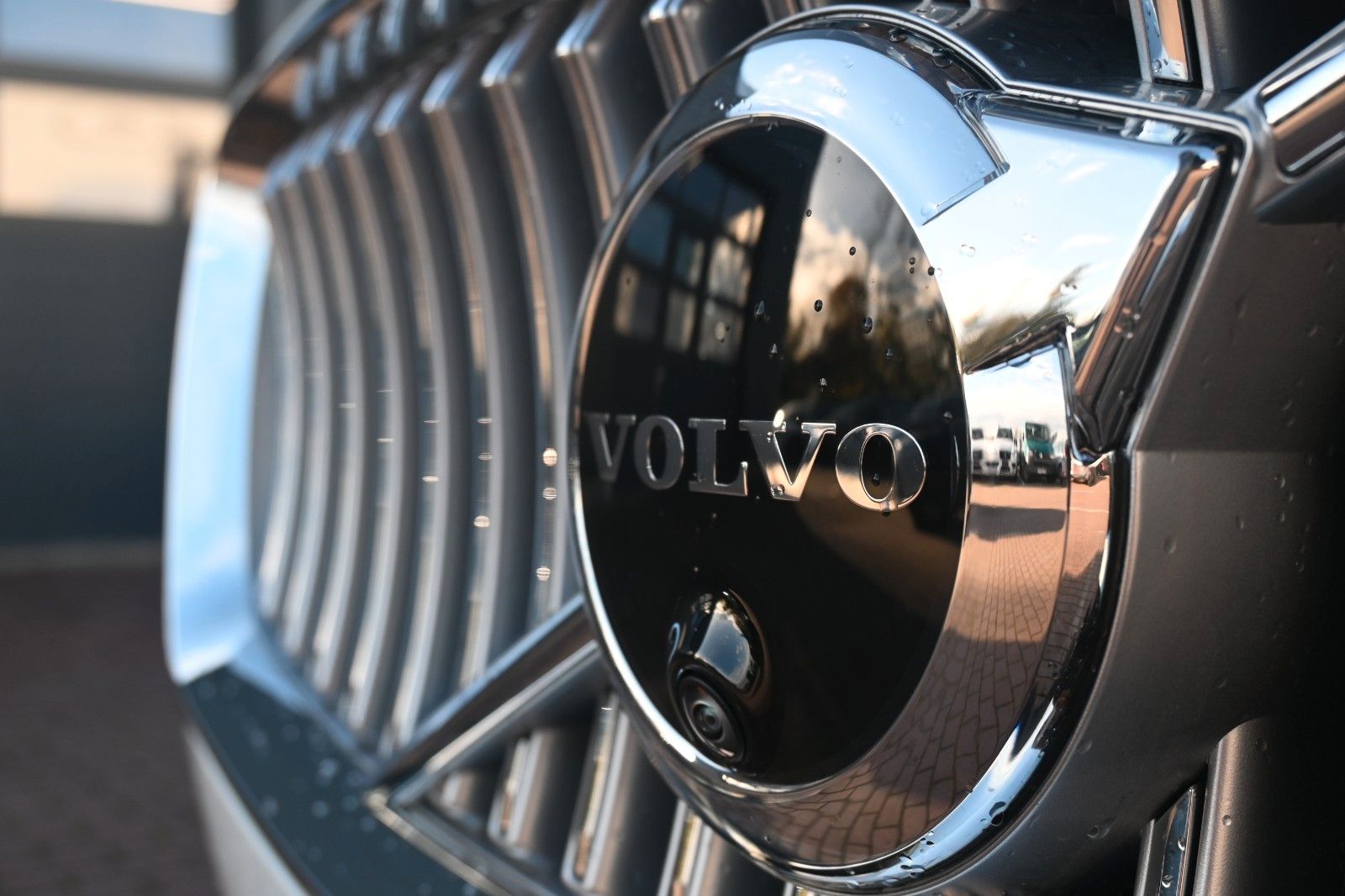 Volvo XC90 B5D AWD Ultimate Bright*PANO*STHZ*LUFT*AHK