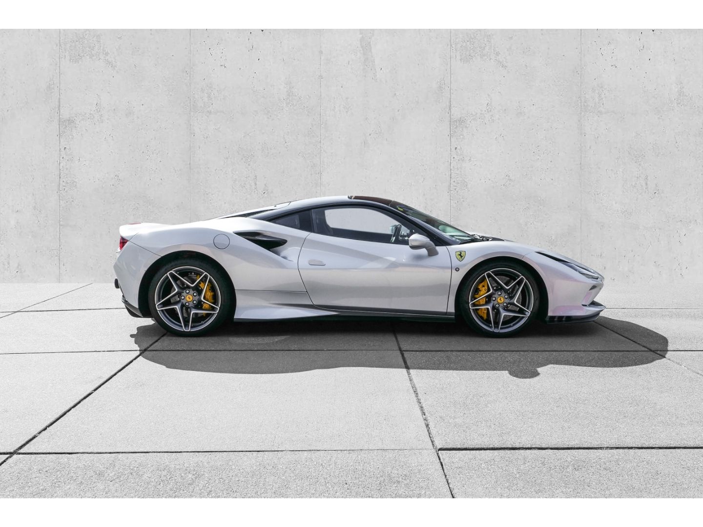 Ferrari F8 Tributo - Samsaru's Car Outlet