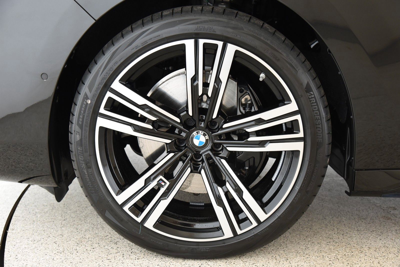BMW 740d xDrive M Sport Pro StandHzg HUD 360° Alarm