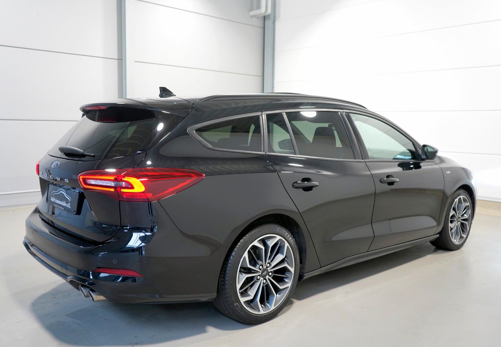 Ford Focus Turnier 1.5 EcoBlue ST-Line X *AHK*PANORAM