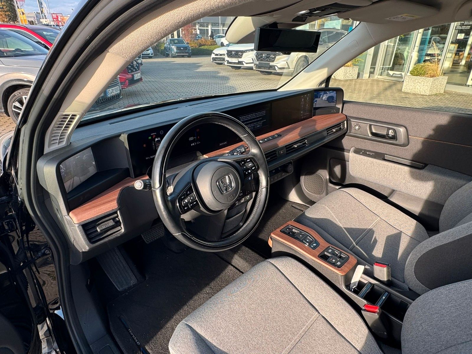 Honda e Advance 17er