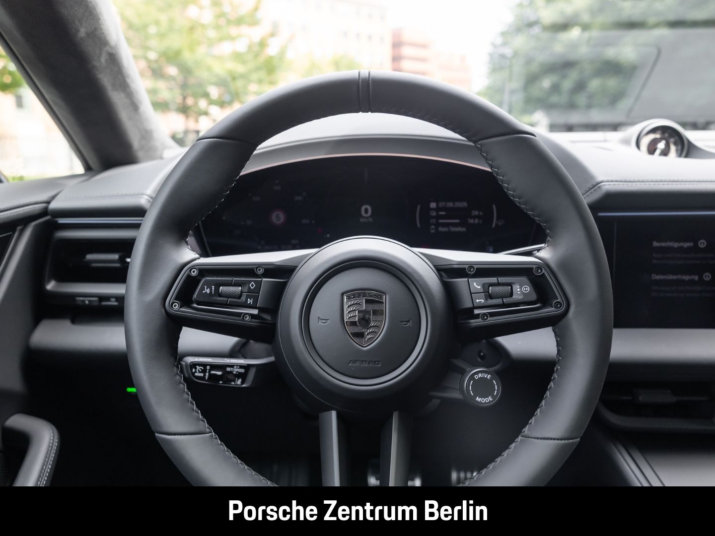 Porsche Macan Turbo Burmester Rückfahrkamera Panorama