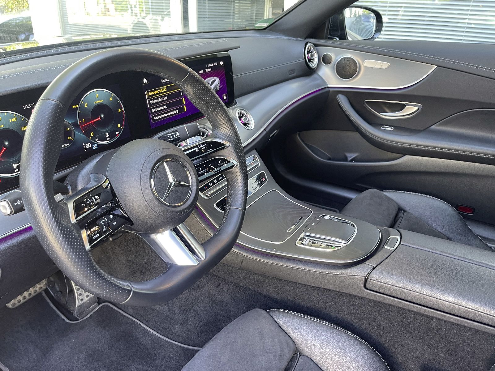 Mercedes-Benz E 220d Coupe 4M AMG Line - Samsaru's Car Outlet