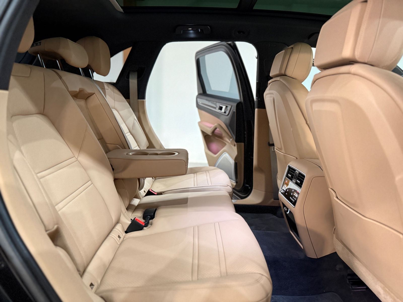 Porsche Cayenne E-Hybrid Platinum Burmester 360° Massage