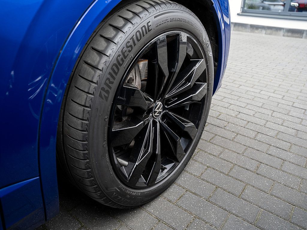 Volkswagen Touareg 3.0 V6 TDI R-Line - Samsaru's Car Outlet