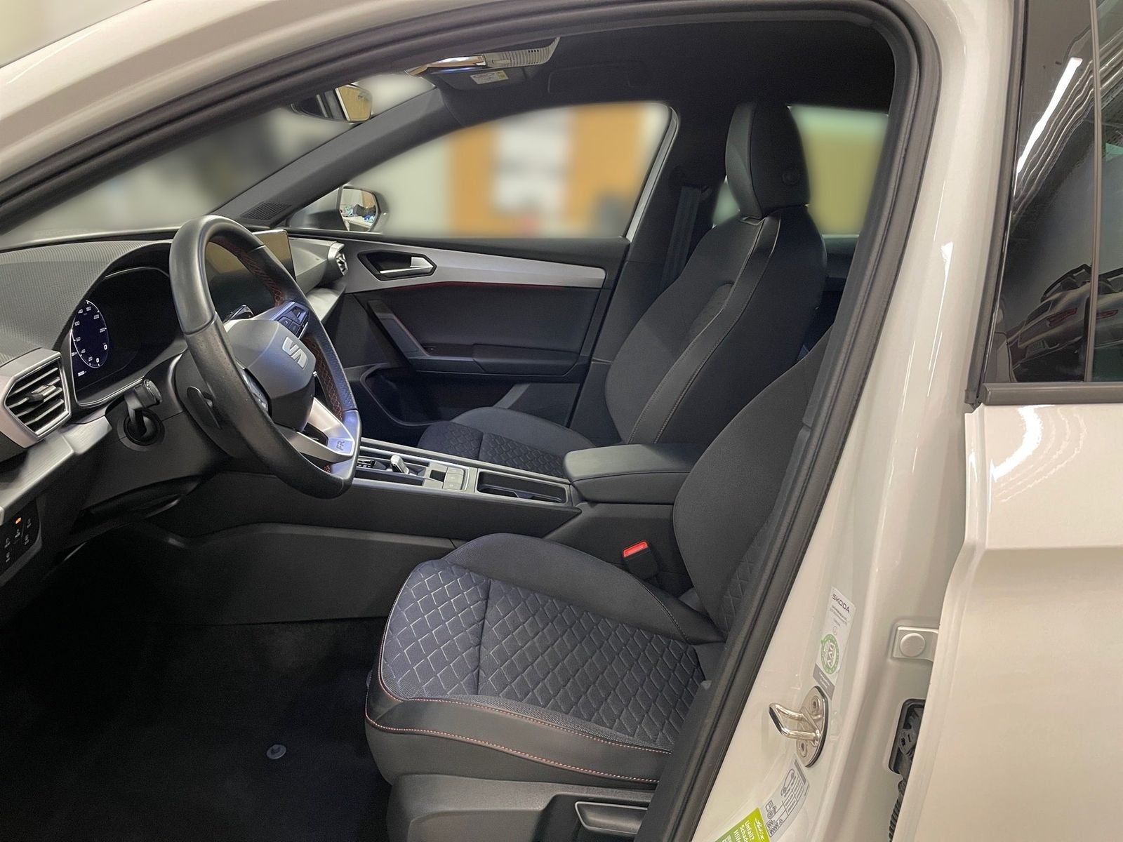 Seat Leon 1.4 TSI e-Hybrid FR *AHK*KAMERA*NAVI*LED*