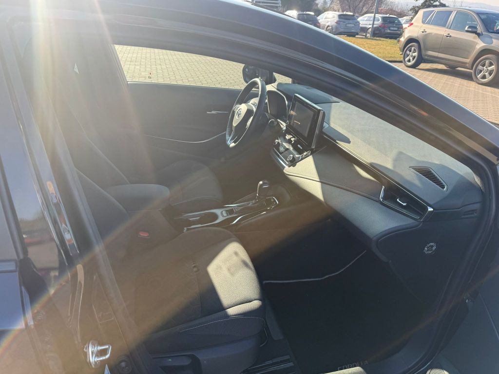 Toyota Corolla 1.8 Hybrid Business Edition