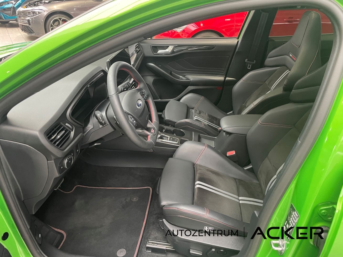 Ford Focus ST X Turnier 2.3 AT Pano/aAHK/ACC -34%*