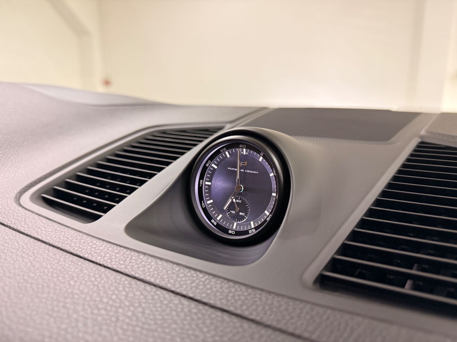 Porsche Cayenne E-Hybrid Platinum Burmester 360° Massage