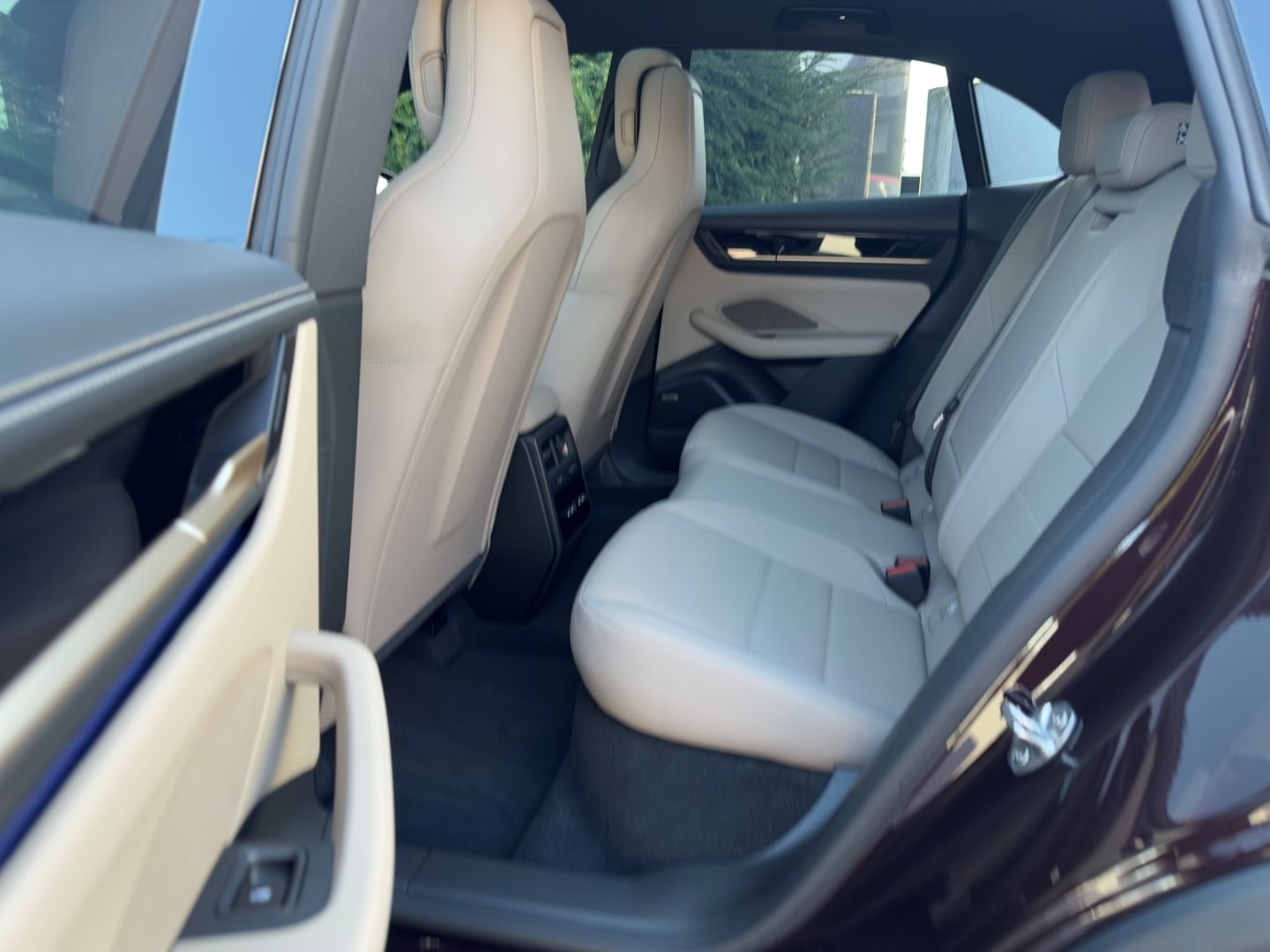 Porsche Macan 4 HUD KLIMASITZE PANO MATRIX BOSE KEYLESS