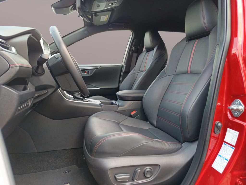Toyota RAV 4 Plug-in-Hybrid - Samsaru's Car Outlet