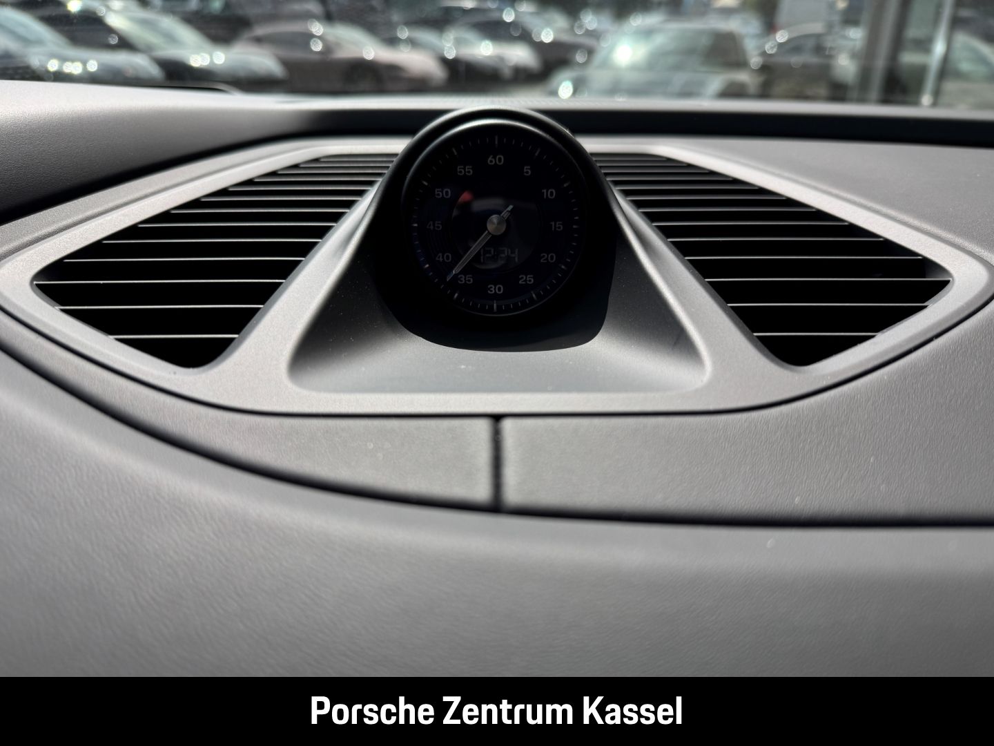 Porsche Macan Electric 4 Matrix LED