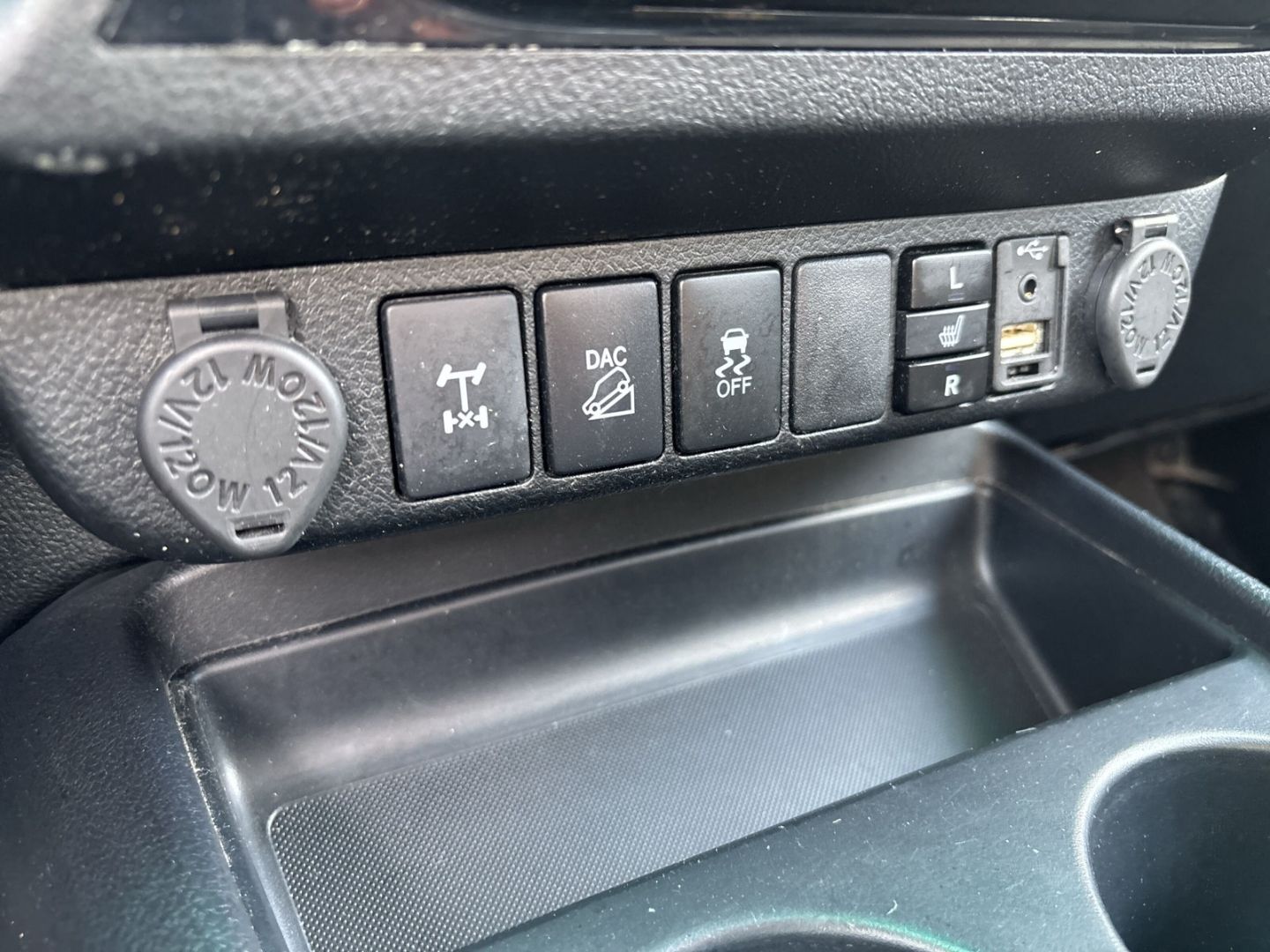 Toyota Hilux Double Cab Comfort 4x4 2.4 D-4D EU6d Sperr