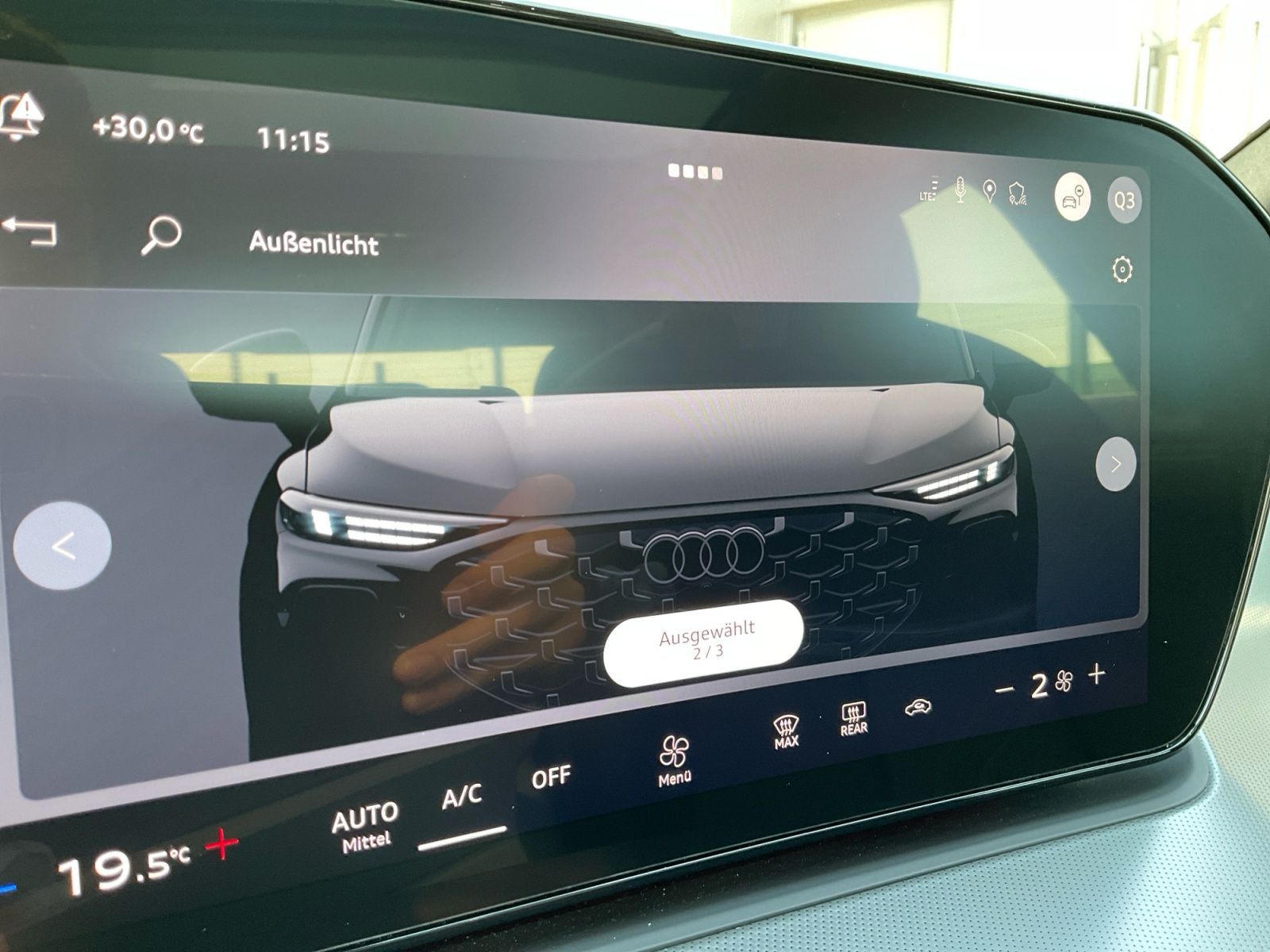 Audi Q3 SUV 2.0 TDI 2x S line AHK PANO HUD SONOS ACC