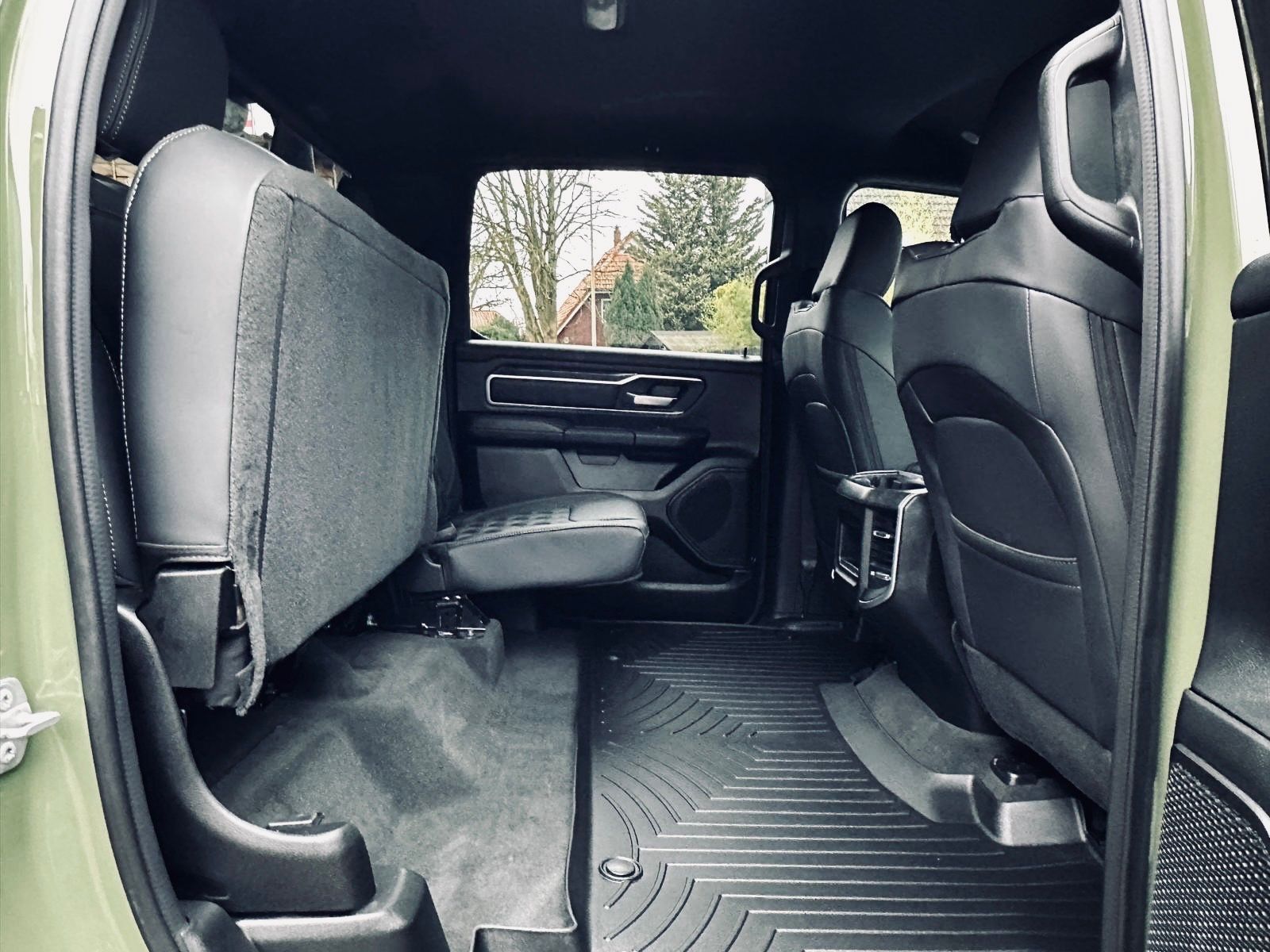 Dodge 5.7 V8*LIFT*BÜGEL*OFFROAD*AHK*NAVI*LED*GARANTIE