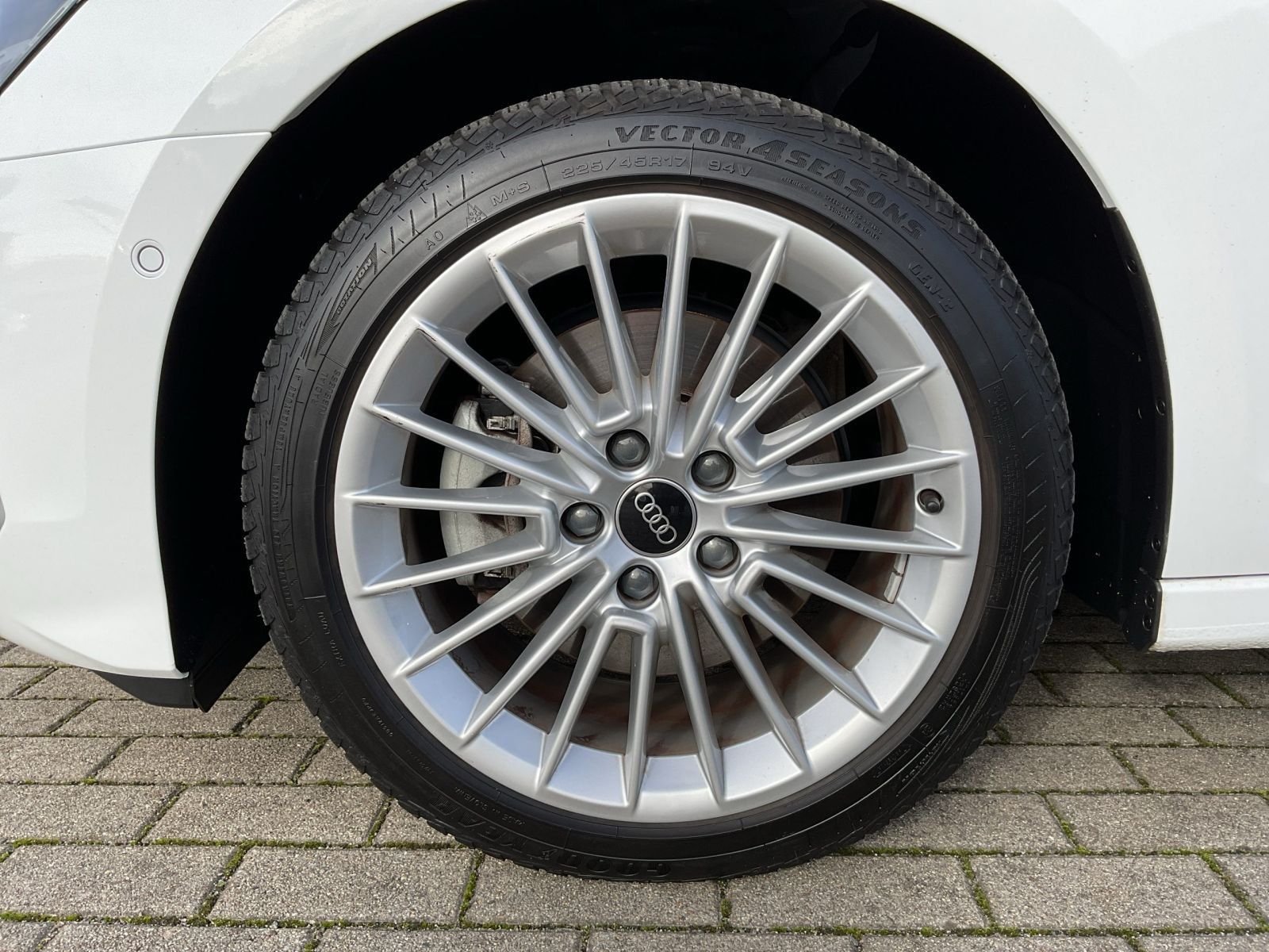 Audi A3 Sportback 40 TFSIe adv. *Sitzhzg*RFK*Connect*