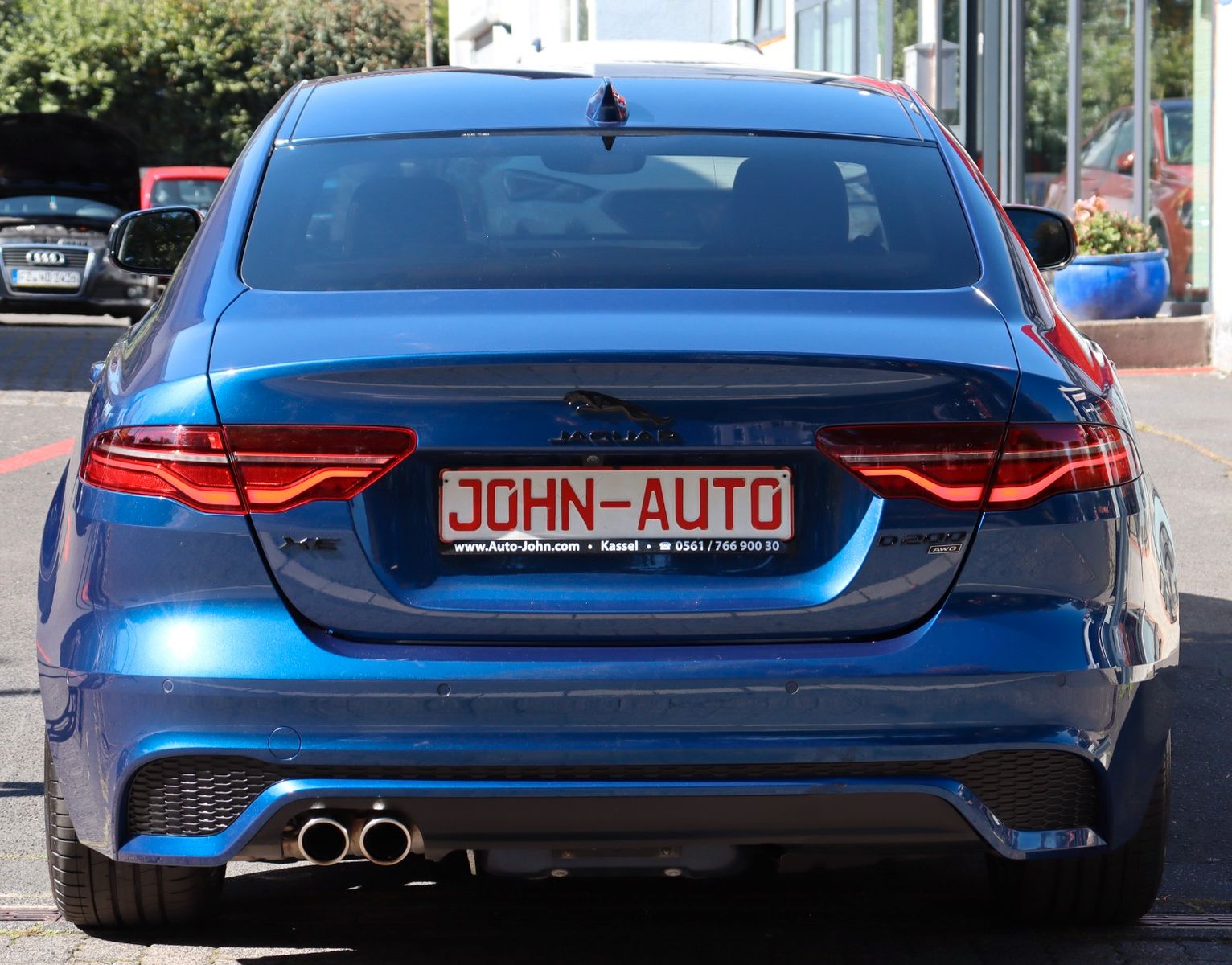 Jaguar XE R-Dynamic Black AWD *1.Hd*360 Kamera*LED*