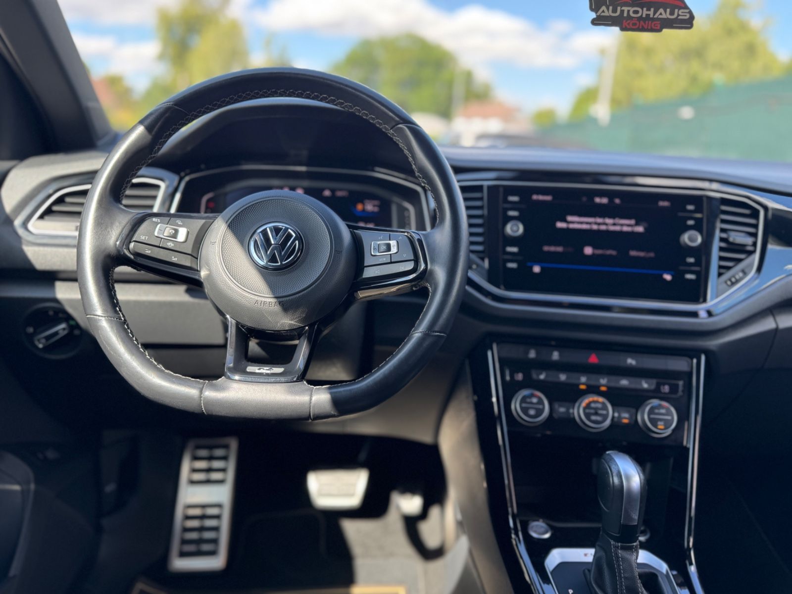 Volkswagen T-Roc R 4Motion - Samsaru's Car Outlet