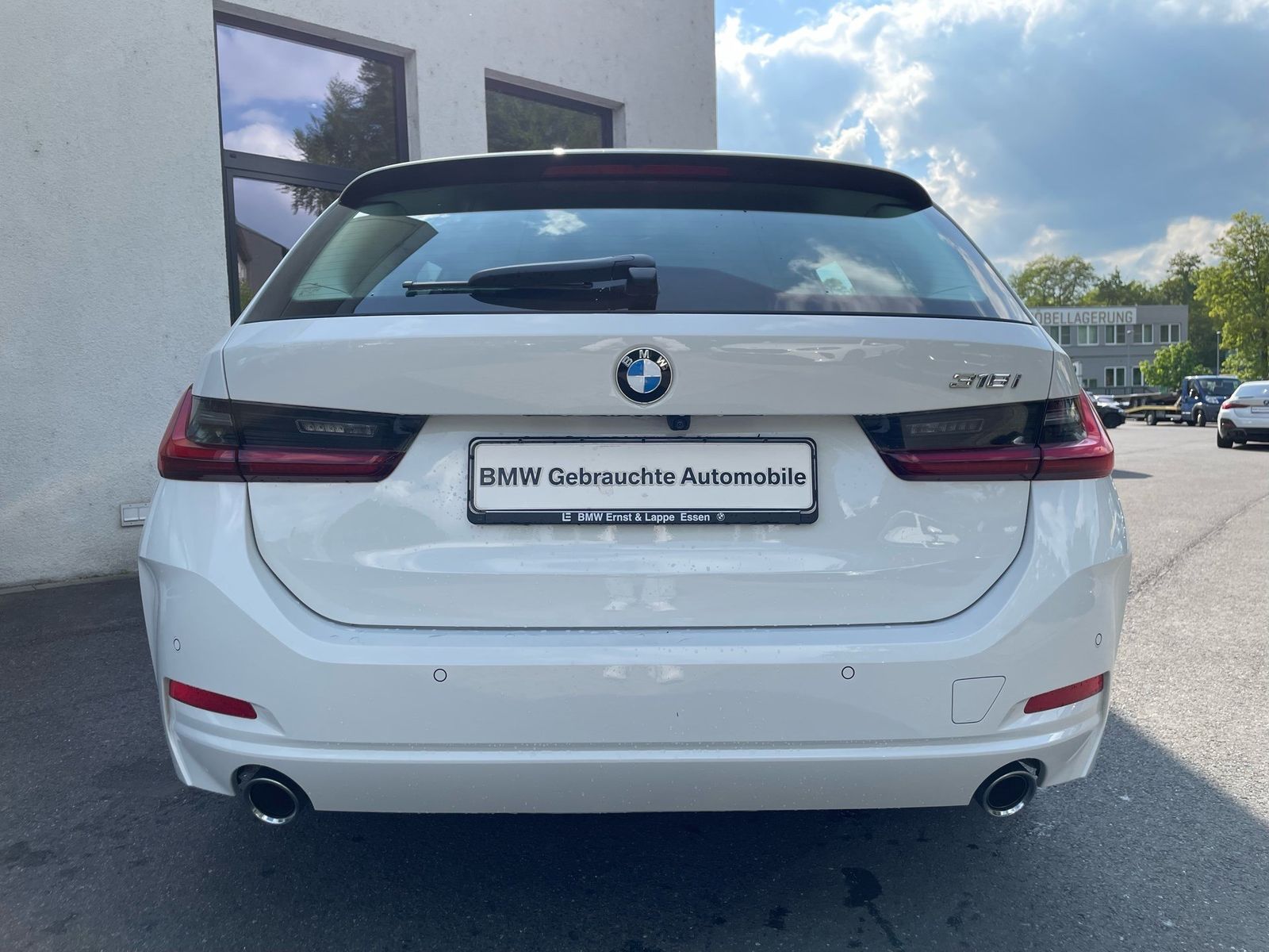 BMW 318i Tour || AHK Keyless ACC 360° FIN ab 1,99% !