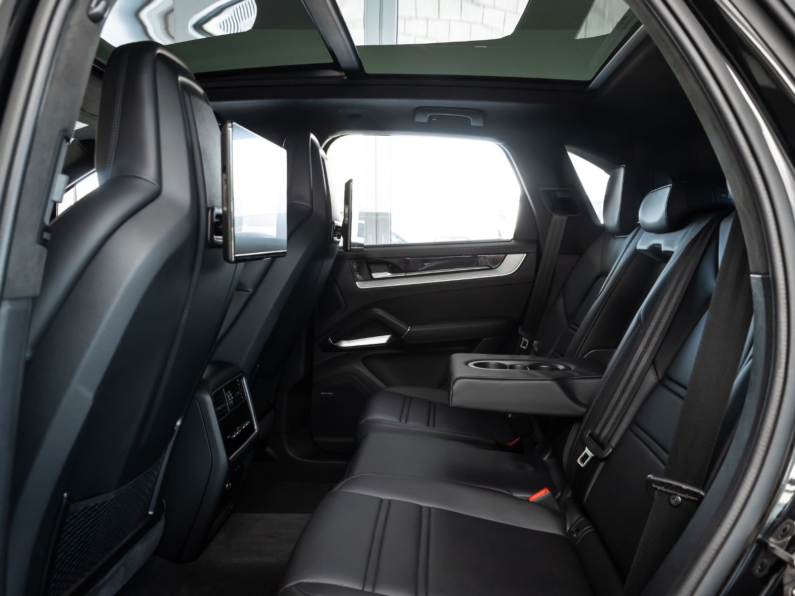 Porsche Cayenne S E-Hybrid SportDesign/DVD im Fond/AHK