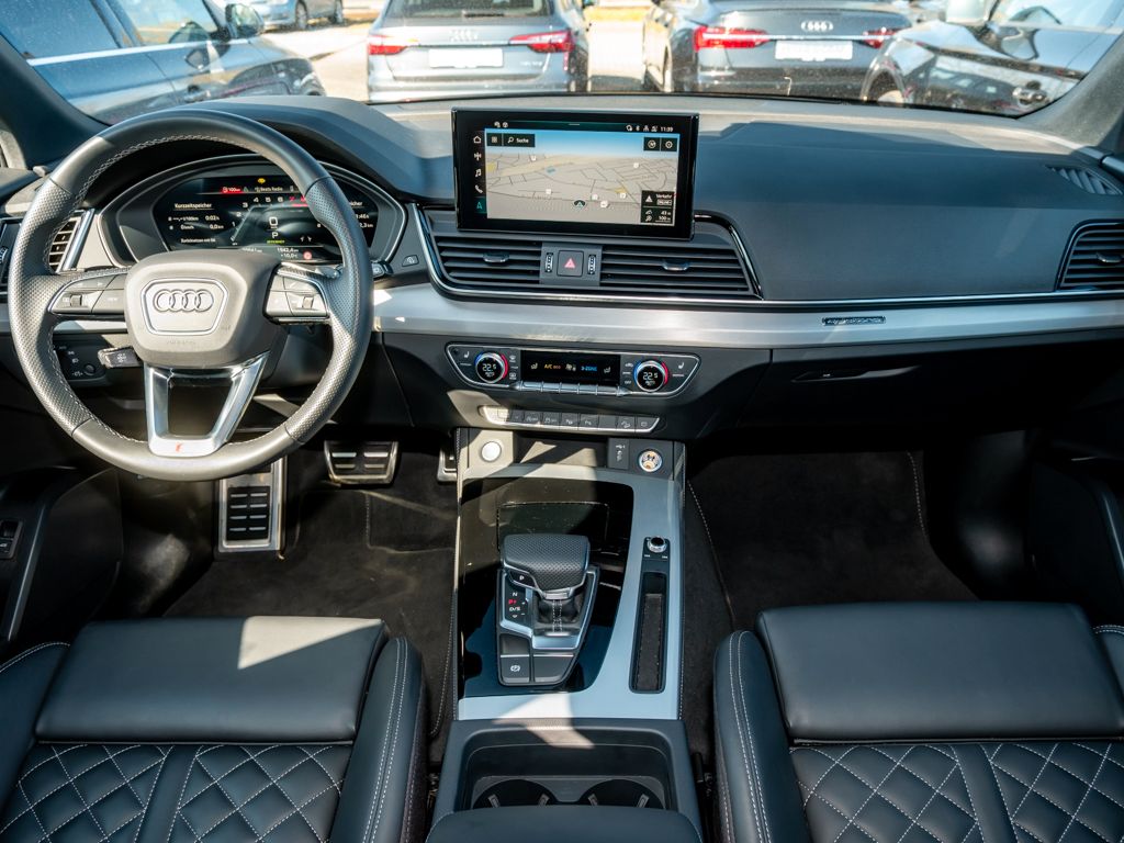Audi Q5 45 TFSI - Samsaru's Car Outlet